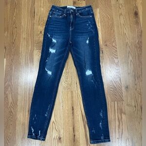 Women’s KanCan jeans size 7/27 ultra High rise, skinny, stretch jeans. “Tally”